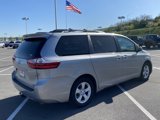 Used 2017 Toyota Sienna LE image 5