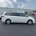 Used 2017 Toyota Sienna XLE w/ XLE Navigation Package image 5