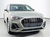 Used 2022 Audi Q3 2.0T Premium Plus w/ Premium Plus Package image 2