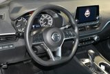Used 2022 Nissan Altima 2.5 SV image 2