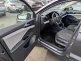 Used 2022 Volkswagen Taos SE image 3