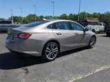 Used 2022 Chevrolet Malibu LT image 4