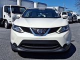 Used 2018 Nissan Rogue Sport SV image 2