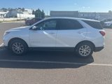 Used 2019 Chevrolet Equinox LT image 2