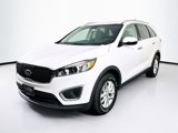 Used 2017 Kia Sorento LX image 3