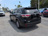 Used 2014 Toyota Highlander XLE image 5