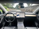 Used 2022 Tesla Model Y Long Range image 3
