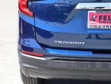 Used 2022 GMC Terrain SLE image 4