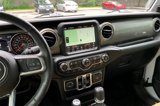 Used 2020 Jeep Wrangler Unlimited Sahara image 6