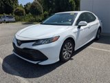 Used 2018 Toyota Camry LE image 2