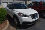 Used 2020 Nissan Kicks S image 3