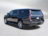 Used 2017 Cadillac Escalade ESV Luxury image 3