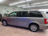 Used 2015 Chrysler Town & Country Limited Platinum image 2