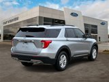 Used 2023 Ford Explorer XLT w/ Equipment Group 202A image 5