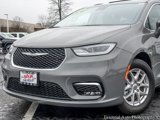 Used 2022 Chrysler Pacifica Touring-L image 3