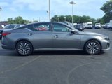 Used 2023 Nissan Altima 2.5 SV image 3