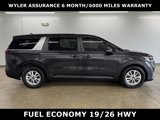 Used 2022 Kia Carnival LX image 2