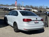Used 2018 Volkswagen Jetta GLI image 4