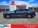 Used 2021 Volvo S60 T5 Momentum w/ Premium Package image 5