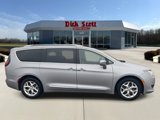 Certified 2020 Chrysler Pacifica Touring-L w/ Tire & Wheel Group image 2