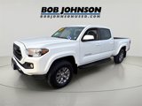 Used 2019 Toyota Tacoma TRD Off-Road image 2
