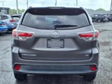 Used 2015 Toyota Highlander LE image 5