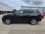 Used 2018 Nissan Rogue SV w/ Sun & Sound Touring Package image 5