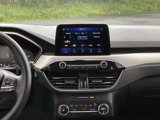 Used 2020 Ford Escape SE image 3