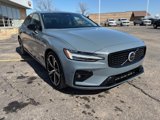 Used 2024 Volvo S60 B5 Core image 3