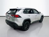 Used 2022 Toyota RAV4 LE image 5
