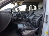 Used 2024 Porsche Macan image 5