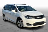 Used 2017 Chrysler Pacifica Touring-L Plus image 3