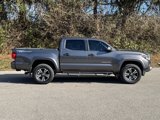 Used 2017 Toyota Tacoma TRD Sport w/ Premium & Technology Package image 3