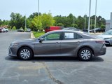 Used 2022 Toyota Camry LE image 2