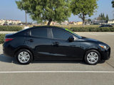 Used 2019 Toyota Yaris L image 2