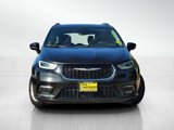 Used 2022 Chrysler Pacifica Touring-L image 2
