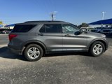 Used 2023 Ford Explorer XLT w/ Equipment Group 202A image 4
