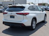 Used 2021 Toyota Highlander LE image 6