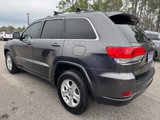 Used 2017 Jeep Grand Cherokee Laredo w/ Quick Order Package 2BE image 3