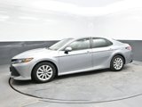 Used 2019 Toyota Camry LE image 3