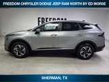 Used 2024 Kia Sportage LX image 3