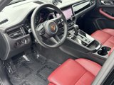 Certified 2022 Porsche Macan image 4