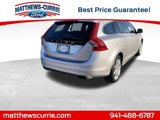 Used 2017 Volvo V60 T5 Premier w/ Convenience Package image 4