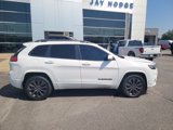Used 2020 Jeep Cherokee High Altitude image 2