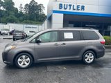 Used 2017 Toyota Sienna LE image 3