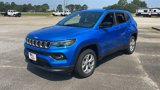 New 2025 Jeep Compass Latitude image 4