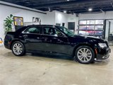 Used 2018 Chrysler 300 Touring L image 6