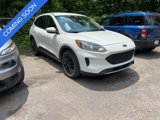 Used 2020 Ford Escape SE image 2