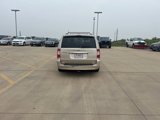 Used 2013 Chrysler Town & Country Touring image 4