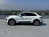 Certified 2025 Porsche Macan image 2